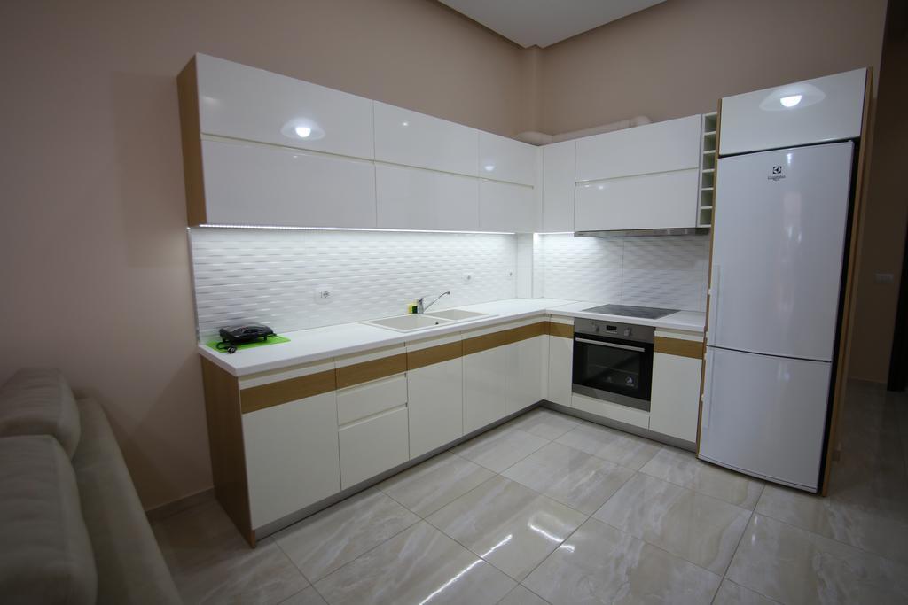 Eclipse Apartment *